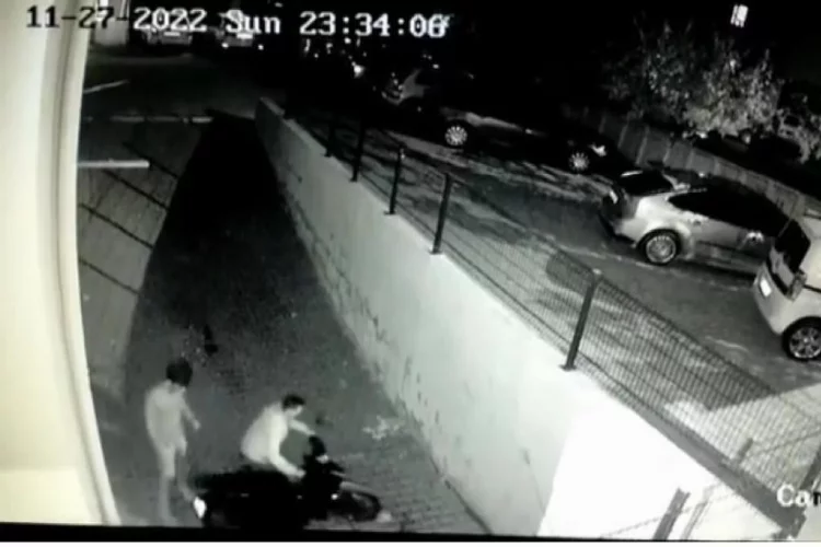 Motosiklet hırsızları güvenlik kamerasına yakalandı