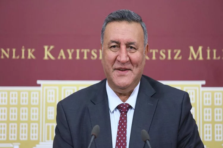 CHP Milletvekili Gürer'den Milli Eğitim Bakanı'na: "Anadolu'daki okulları ziyaret edin"
