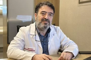  Op. Dr. Mehmet Ekinci deri kanseri riskine işaret ediyor
