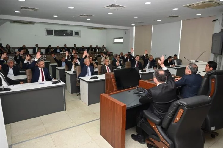 Osmaniye Belediye Meclisi Yeni Döneme Başkan İbrahim Çenet yönetiminde başladı