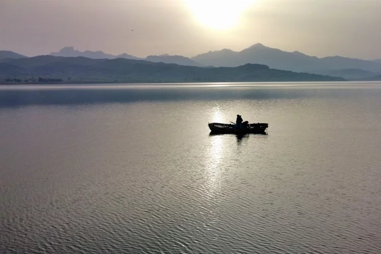 Osmaniye'de av yasağı öncesi balıkçılar son seferini yapıyor