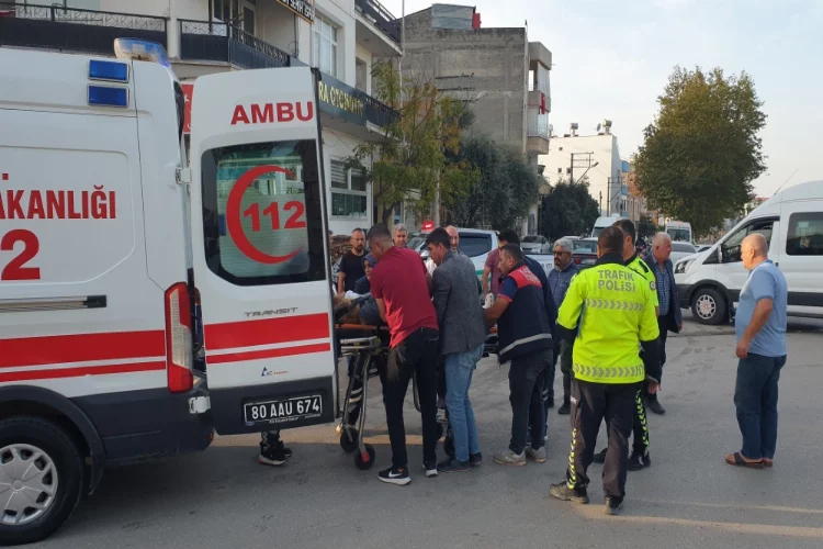 Osmaniye'de otomobilin çarptığı kadın yaralandı