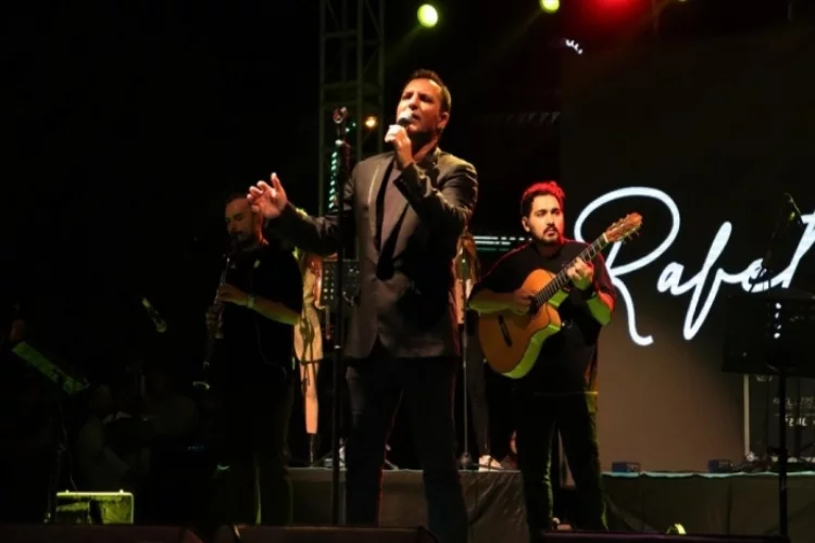 Rafet El Roman, Hatay’da konser verdi