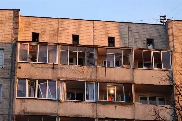 Rusya'nın Ukrayna'ya düzenlediği saldırılarda 11 kişi yaralandı, evler hasar gördü