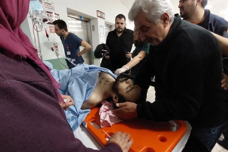Samsun'da işçi kauçuk enjeksiyon makinesinin plakasıyla ağır yaralandı
