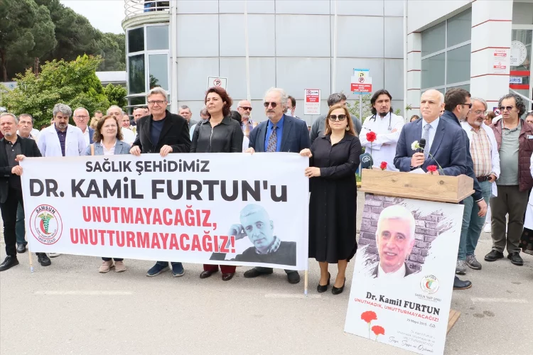 SAMSUN - Görevi başında öldürülen doktor Kamil Furtun anıldı