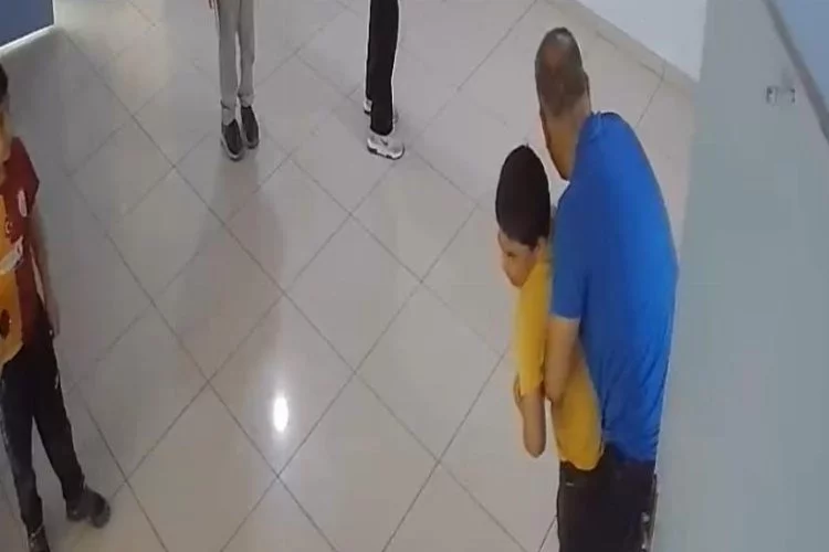Şanlıurfa'da öğrenci boğazına kaçan yabancı cisimden heimlich manevrasıyla kurtarıldı