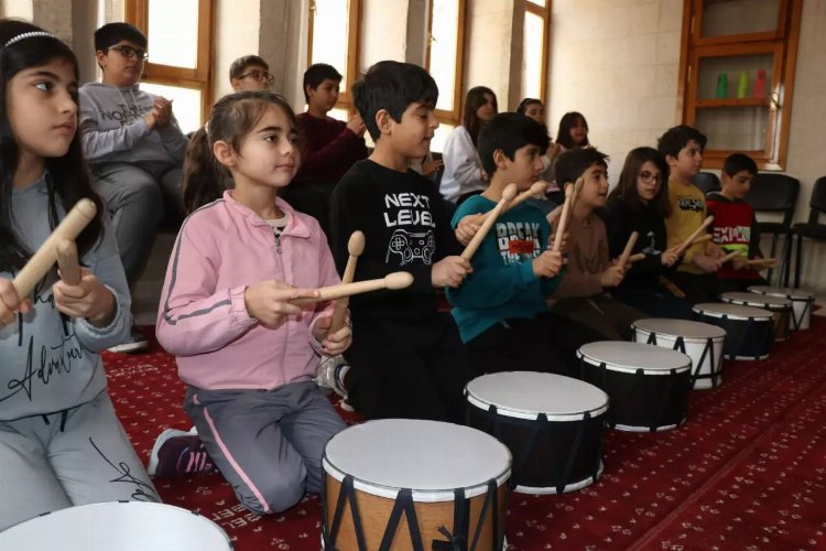 Şanlıurfa'da UNESCO müzik şehri ünvanıyla geleceğin sanatçıları yetişiyor Çocuk konservatuvarı ilkleri başarıyla gerçekleştiriyor 2