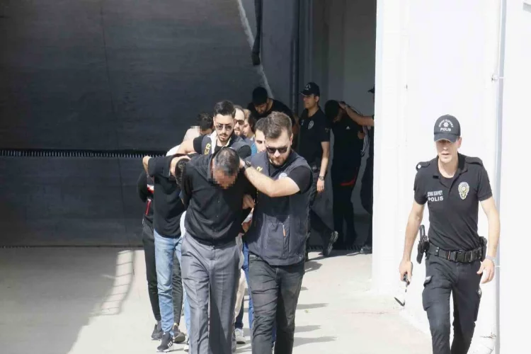 “Sazan Sarmalı” operasyonunda gözaltına alınan 11 kişi adliyeye sevk edildi