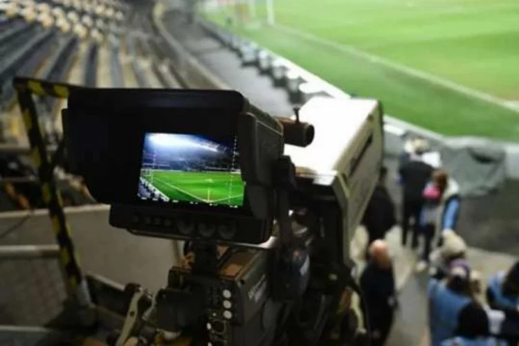 Süper Lig yayın ihalesinde sürpriz gelişme! BeIN Sports'a Karşı Saran Medya öne çıktı