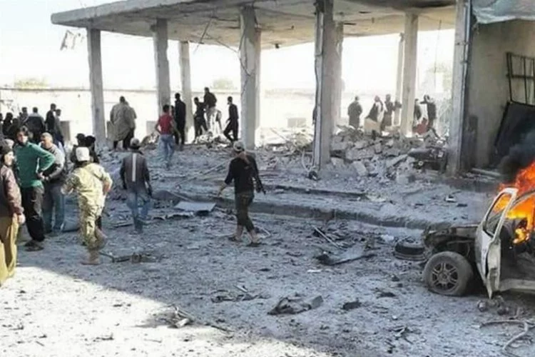 Suriye'nin Azez İlçesinde bombalı araç patlaması sonucu 7 ölü, 30'dan fazla yaralı