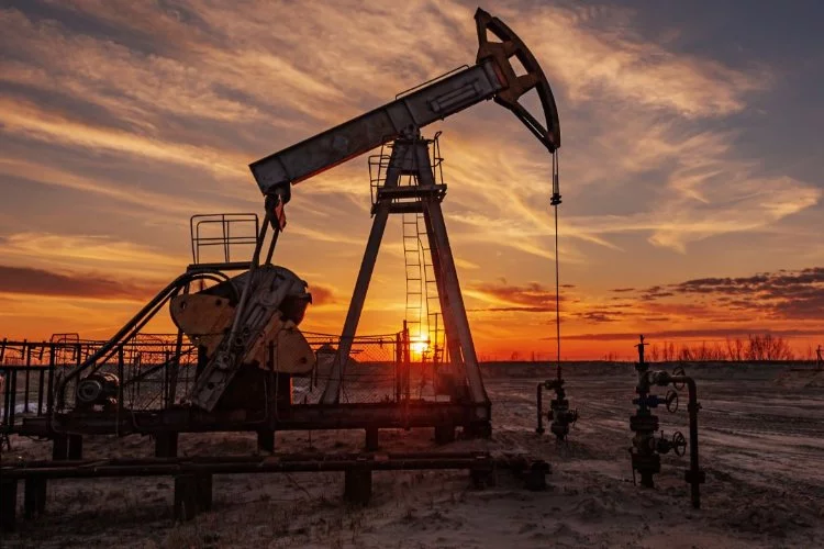 Suudi Arabistan Asya'ya petrol fiyatlarını üçüncü kez arttırdı