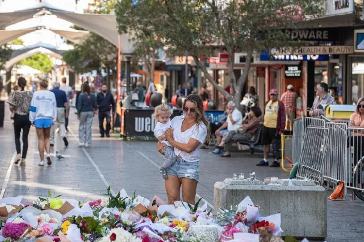 Sydney'deki alışveriş merkezinde bıçaklı saldırgan kadınları hedef aldığını belirtti