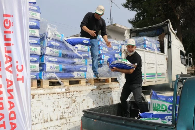 Tarım Bakanlığı Adana'da üreticilere 528 ton tohum desteği sağladı
