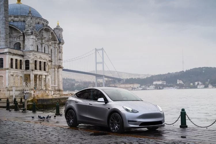 Tesla, İstanbul'da İlk Mağazasını Açıyor: Elektrikli Otomobil Devi Türkiye'de İkinci Adımını Attı!