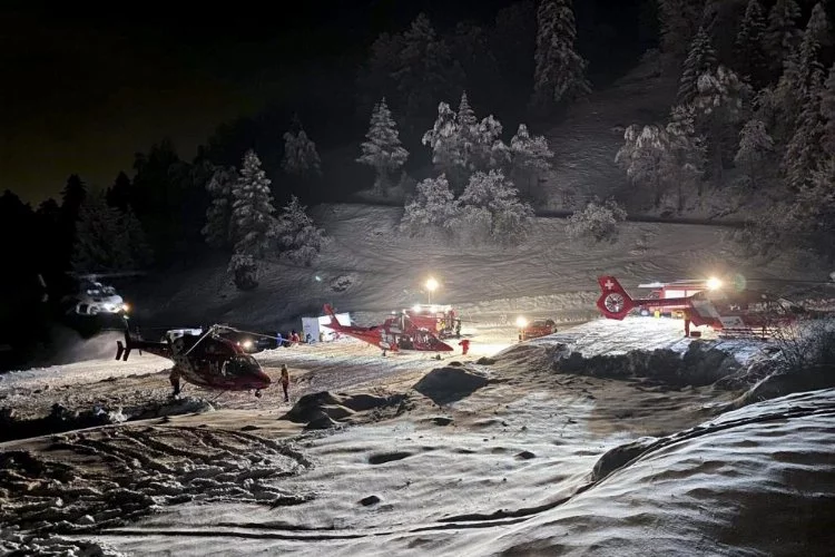Tete Blanche Dağı'nda kaybolan 6 kayakçıdan 5'inin cansız bedenine ulaşıldı