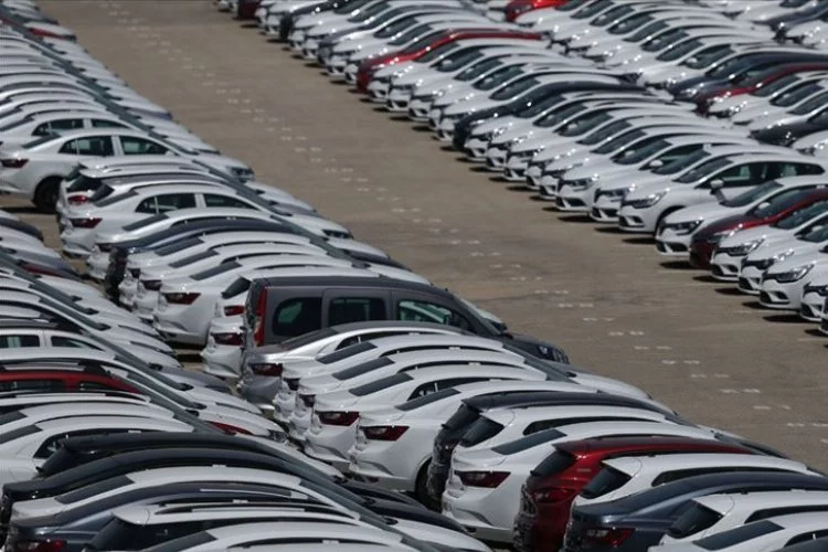 Ticaret Bakanlığı ikinci el otomobil satışlarındaki kısıtlamalar ile ilgili yeni karar aldı