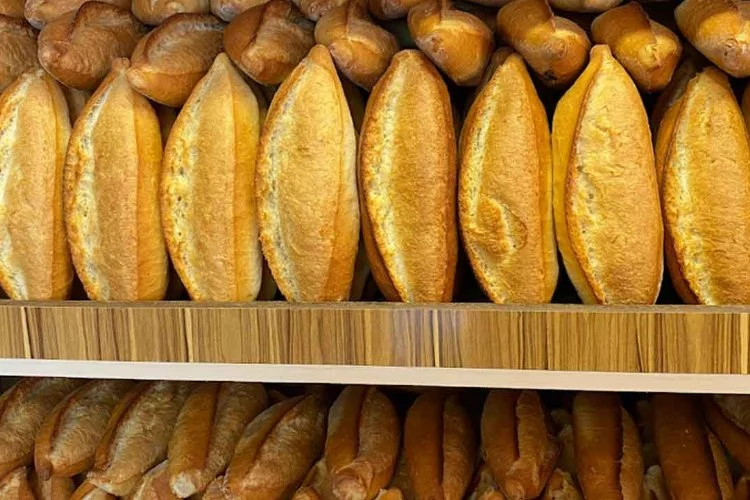 Tomarza'da ekmek 5 TL'ye düştü