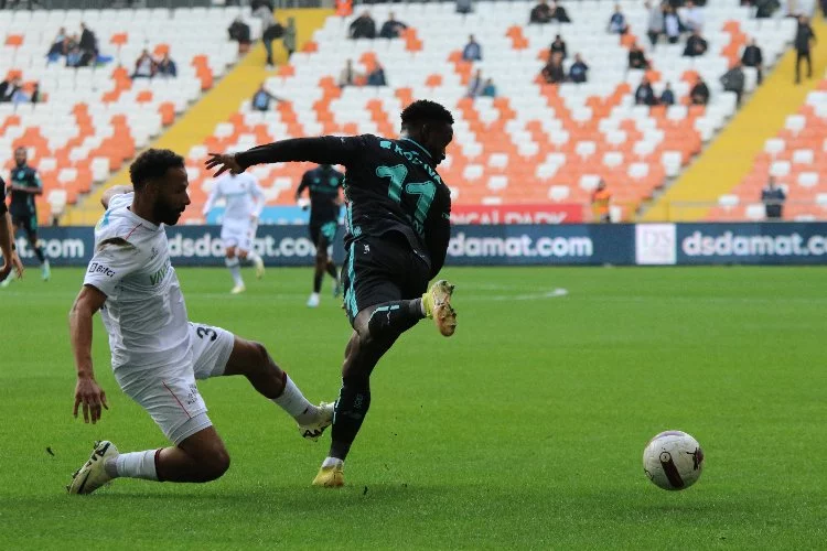 Trendyol Süper Lig: Y. Adana Demirspor: 1 - Fatih Karagümrük: 0 (İlk yarı)