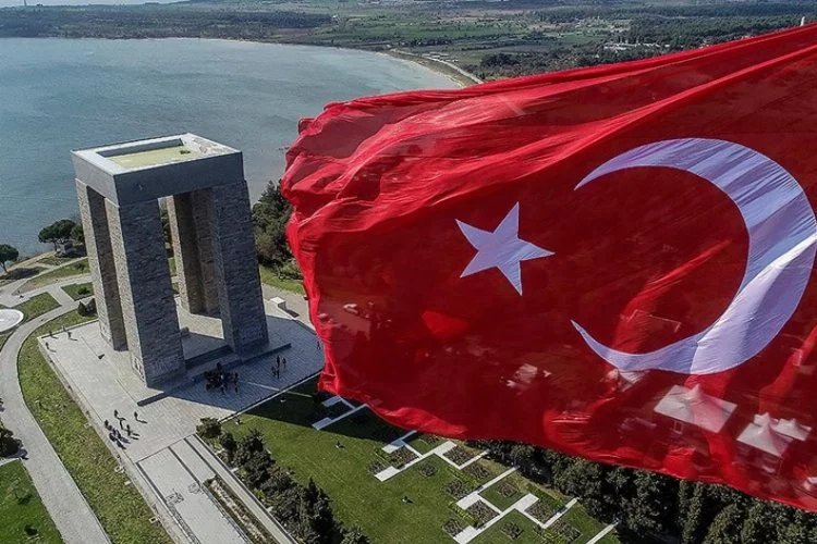 Türk Yıldızları'nın Çanakkale Gösteri Uçuşu 18 Mart'ta