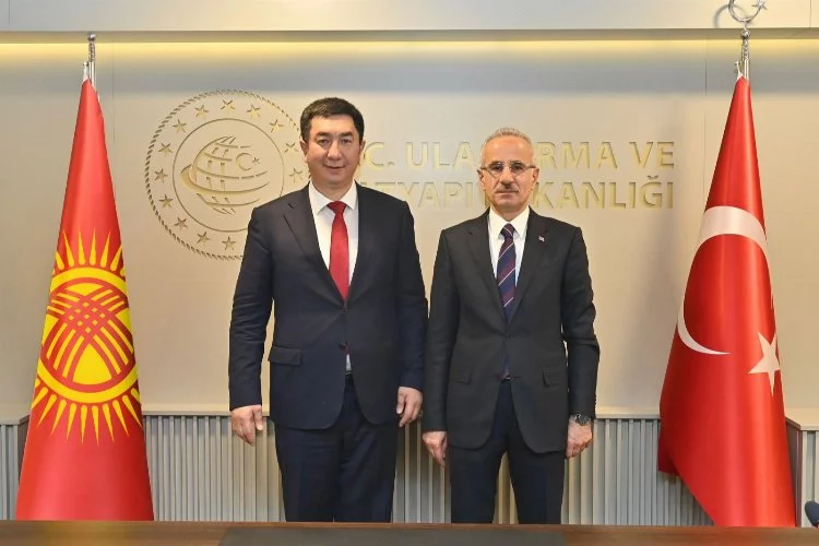 Türkiye ve Kırgızistan Ulaştırma Bakanları Ankara'da buluştu