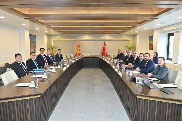 Türkiye ve Kırgızistan Ulaştırma Bakanları Ankara'da buluştu 3