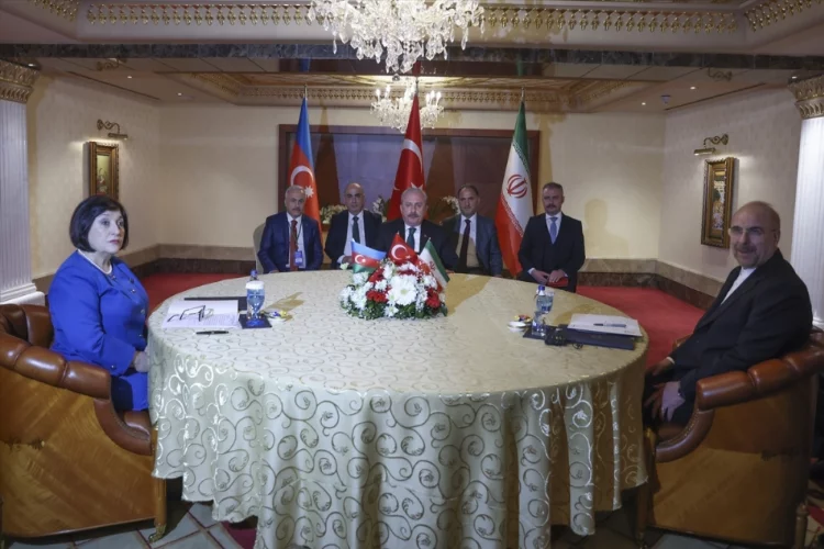 Türkiye-İran-Azerbaycan Meclis Başkanları, Antalya'da üçlü görüşme yaptı