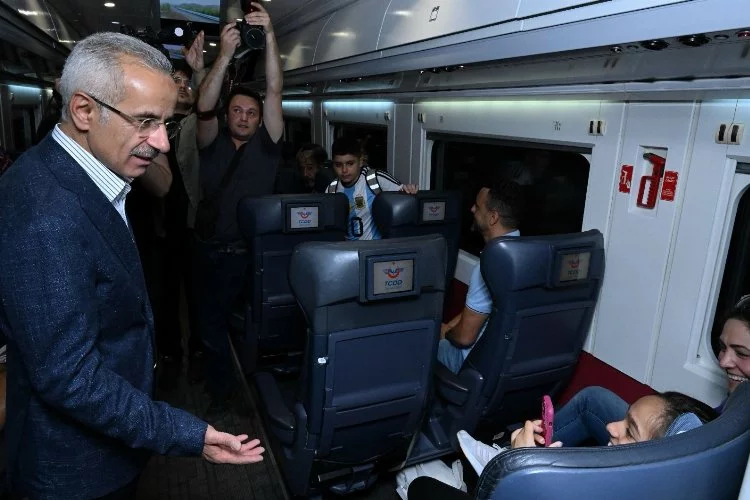 Ulaştırma Bakanı Uraloğlu: Emeklilere tren seyahatlerinde yüzde 10 indirim sağlanacak