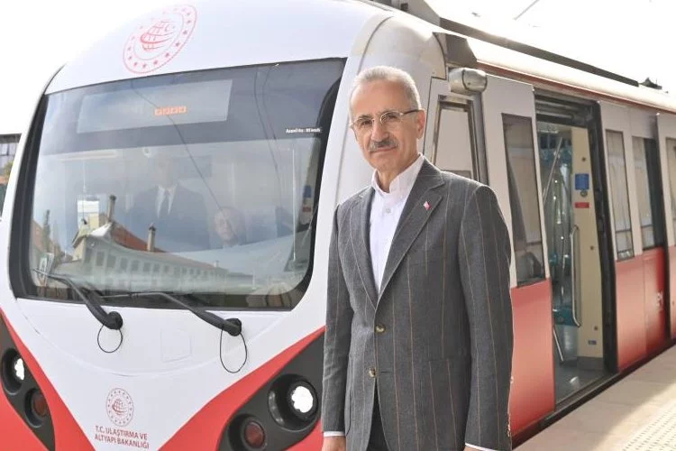 Ulaştırma ve Altyapı Bakanı: Bakırköy-Kirazlı metro hattı yakında hizmete açılacak