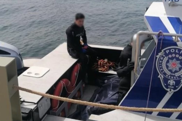 Üsküdar'da yüzme için denize giren kişinin cesedi bulundu