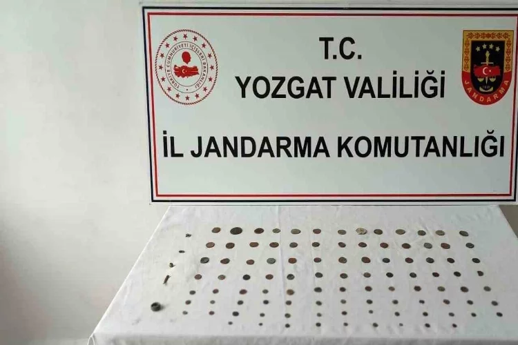 Yozgat’ta tarihi eser operasyonunda 100 sikke ele geçirildi