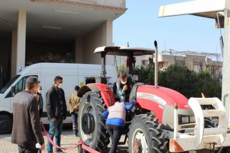 Yüreğirli çiftçilere "traktör muayenesi" kolaylığı